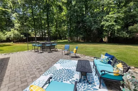 Exterior - 13951 Whitechapel Rd, Midlothian, VA 23113 photo 4 of 7