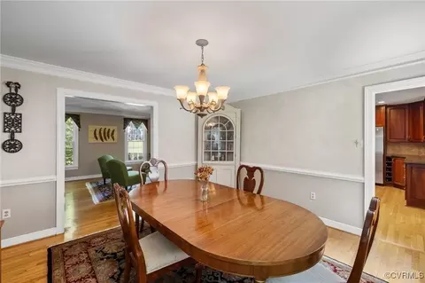 Dining - 13951 Whitechapel Rd, Midlothian, VA 23113 photo 3 of 4