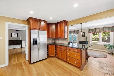 Kitchen - 13951 Whitechapel Rd, Midlothian, VA 23113 photo 3 of 4