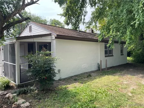 2605 Shell Rd, Hampton, VA 23661 photo 1