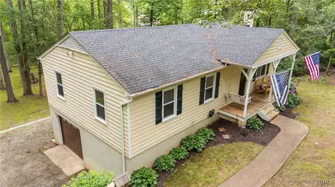 2465 W Deerpath Dr, Powhatan, VA 23139