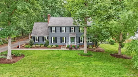 2101 Corner Rock Rd, Midlothian, VA 23113