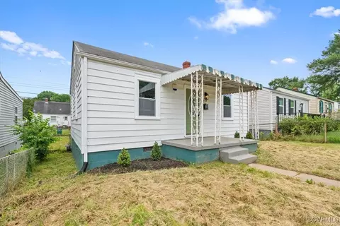 Exterior - 1129 E 15th St, Richmond, VA 23224 photo 4 of 5