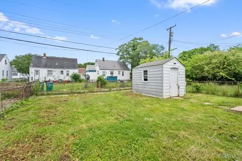 Exterior - 1129 E 15th St, Richmond, VA 23224 photo 5 of 5