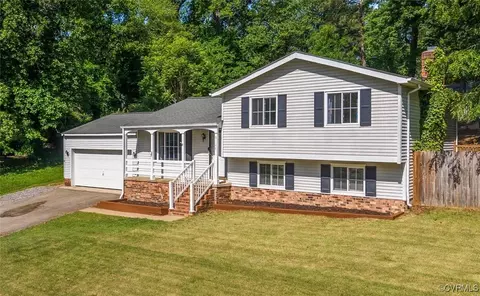 9120 Pepperidge Rd, North Chesterfield, VA 23236