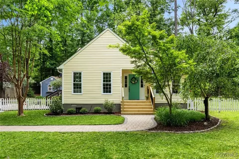 8522 Dwayne Ln, Richmond, VA 23235