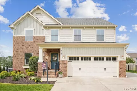 7024 Hosta Ln, Moseley, VA 23120