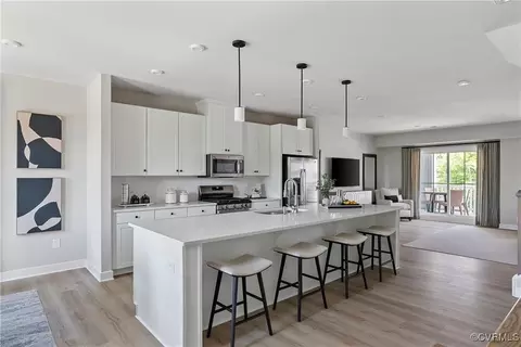 8049 Lake Laurel Ln #B, Glen Allen, VA 23060