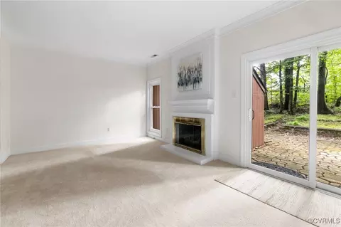 Living - 11719 S Briar Patch Dr, Midlothian, VA 23113 photo 3 of 5