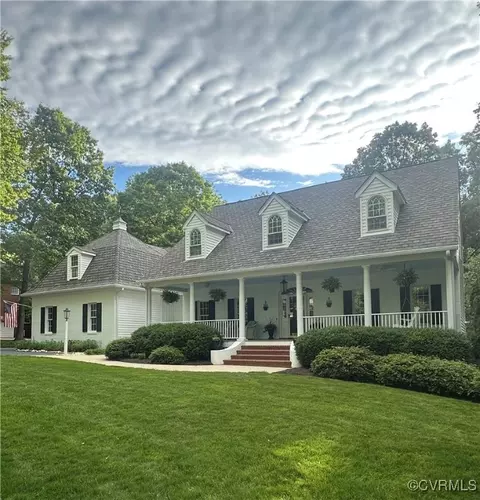 9226 Shelton Pointe Dr, Mechanicsville, VA 23116