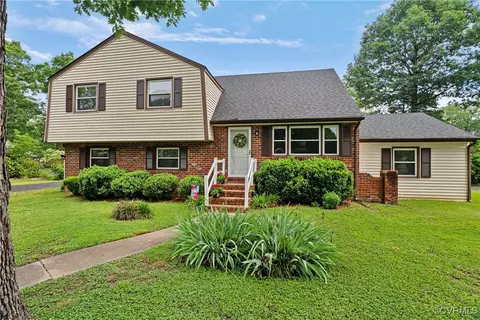 1501 Sainsbury Dr, Midlothian, VA 23113