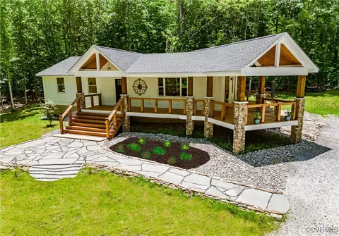 443 Wood Acres Rd, Manakin Sabot, VA 23103