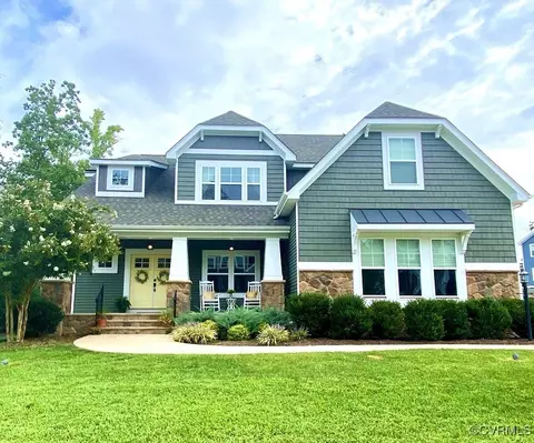 17418 Ladybells Dr, Moseley, VA 23120