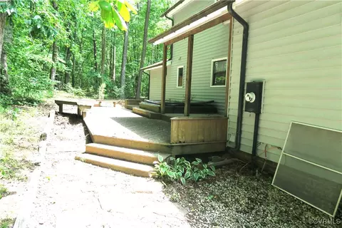 Exterior - 3029 Cicero Pkwy 3035 Maplevale, Chester, VA 23831 photo 11 of 14
