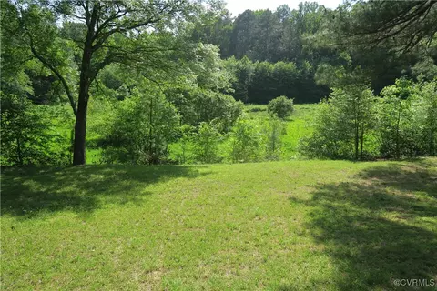 Exterior - 3029 Cicero Pkwy 3035 Maplevale, Chester, VA 23831 photo 3 of 14