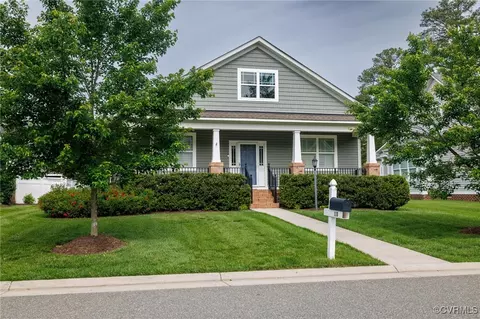 120 Giddy-up Ln, Ashland, VA 23005