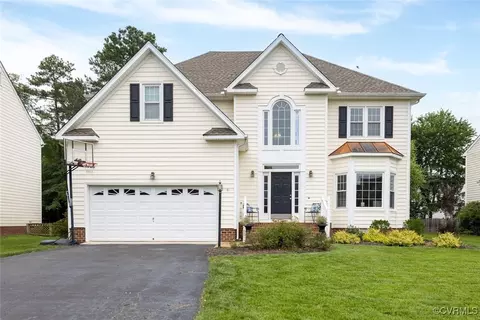 6021 Chestnut Hill Dr, Glen Allen, VA 23059