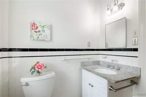 Bath - 4606 King William Rd, Richmond, VA 23225 photo 1 of 2