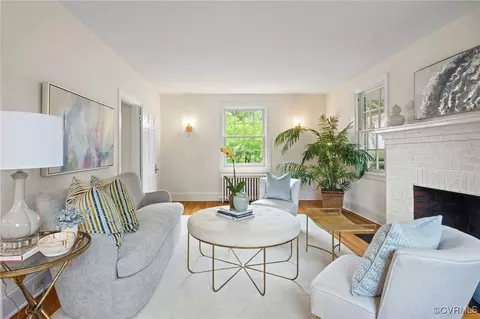 Living - 4606 King William Rd, Richmond, VA 23225 photo 2 of 5