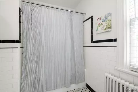 Bath - 4606 King William Rd, Richmond, VA 23225 photo 2 of 2