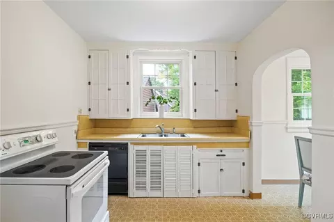 Kitchen - 4606 King William Rd, Richmond, VA 23225 photo 1 of 1
