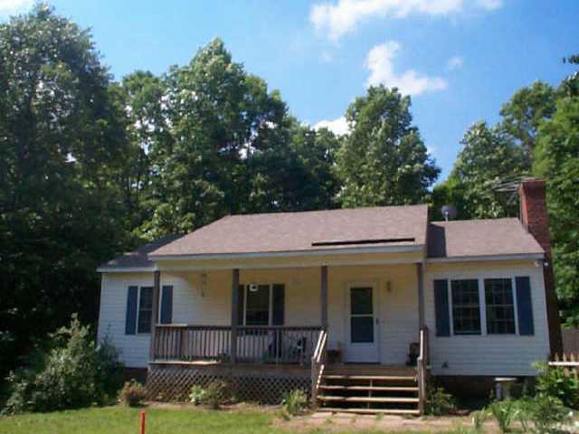 1237 Belsches, Bumpass, VA 23024 photo 1