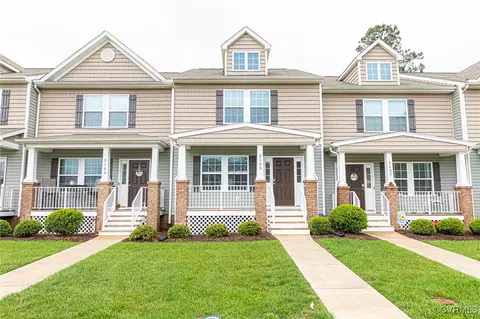 2105 Chaucer Ct, Aylett, VA 23009