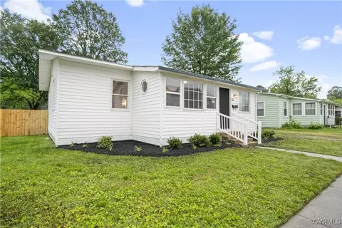 111 N 5th Ave, Hopewell, VA 23860
