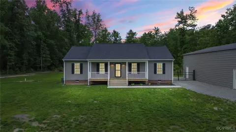 1367 Eastern View Rd, Saint Stephens Church, VA 23148