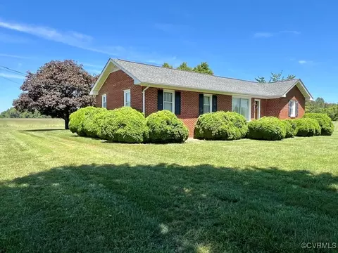 9815 Richmond Rd, Warsaw, VA 22572