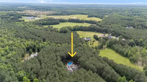 9010 Beaver Bridge Rd, Moseley, VA 23120