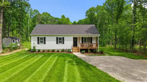 102 Small Town Way, Cumberland, VA 23040
