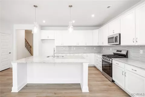 18709 Palisades Cove Trl, Moseley, VA 23120