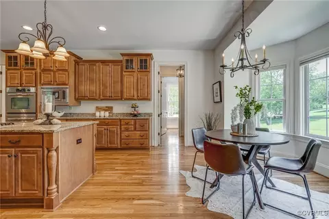 Dining - 3330 Handley Rd, Midlothian, VA 23113 photo 3 of 3
