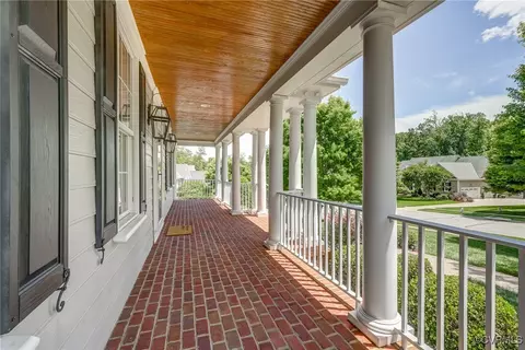 Exterior - 3330 Handley Rd, Midlothian, VA 23113 photo 3 of 7