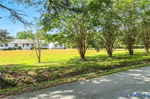 22290 Butterwood Rd, Petersburg, VA 23803