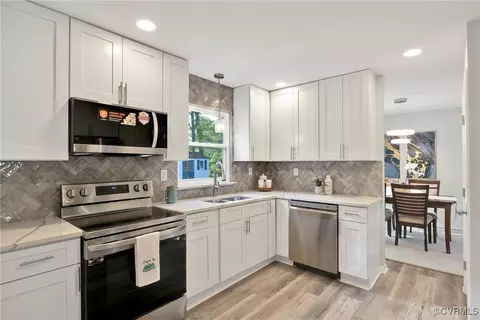 Kitchen - 11202 Heathstead Rd, Chester, VA 23831 photo 3 of 4
