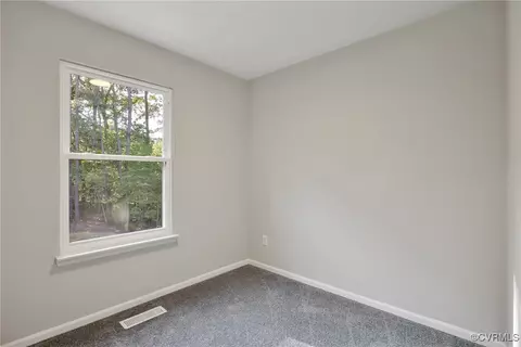 Bedroom - 11202 Heathstead Rd, Chester, VA 23831 photo 6 of 7