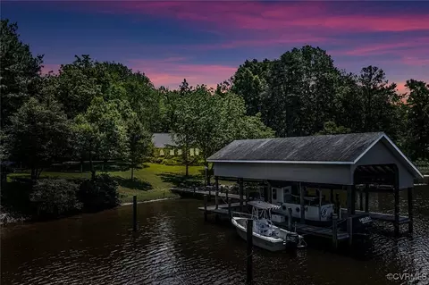 500 Rock Town Rd, Reedville, VA 22539