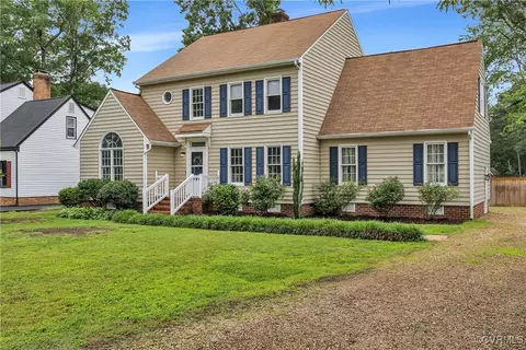8312 Sir Lionel Pl, North Chesterfield, VA 23237