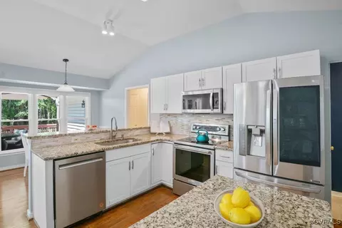 15300 Houndmaster Cir, Midlothian, VA 23112 photo 16