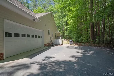 15300 Houndmaster Cir, Midlothian, VA 23112 photo 35