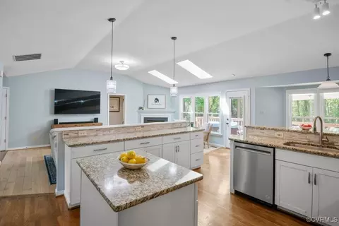 15300 Houndmaster Cir, Midlothian, VA 23112 photo 19