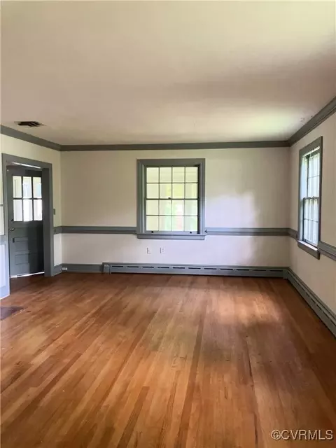 726 S Broad St, Kenbridge, VA 23944 photo 6