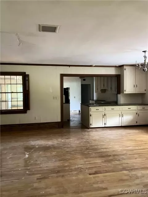 726 S Broad St, Kenbridge, VA 23944 photo 17