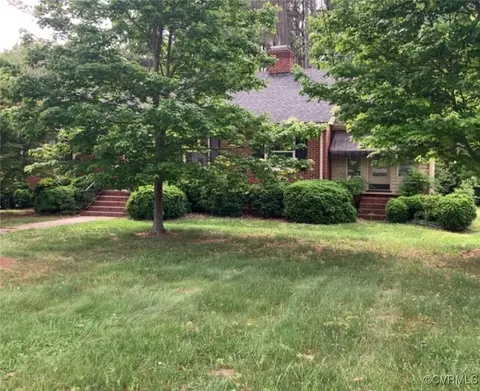 726 S Broad St, Kenbridge, VA 23944 photo 3
