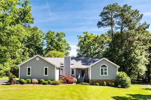 1412 Darrell Dr, Midlothian, VA 23114