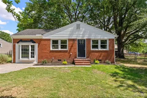 530 Lock Ln, Petersburg, VA 23805