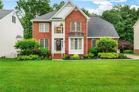 11178 Manor View Dr, Mechanicsville, VA 23116