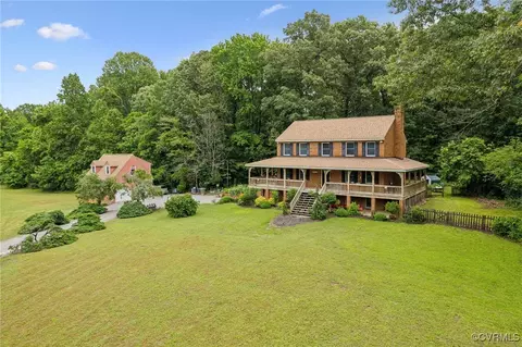 8390 Green Retirement Ln, Mechanicsville, VA 23111